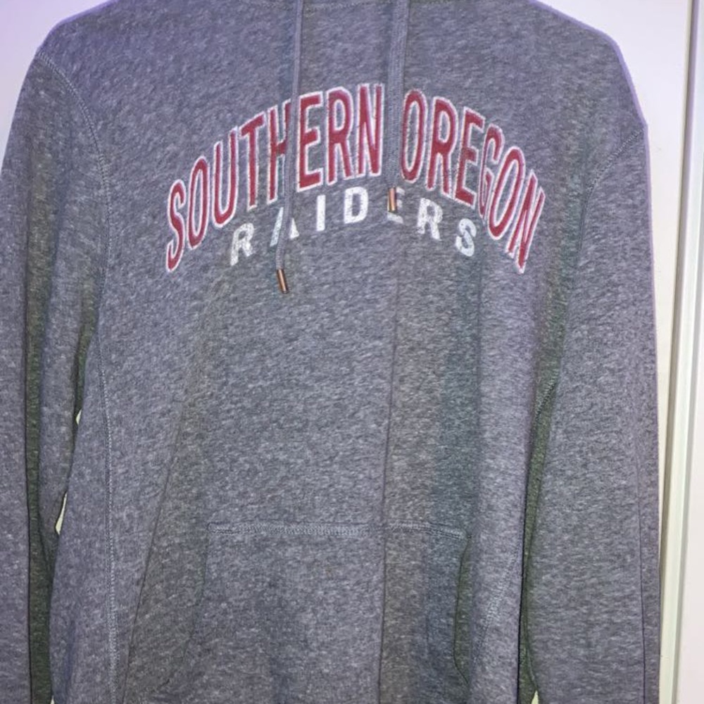 grey hoodie